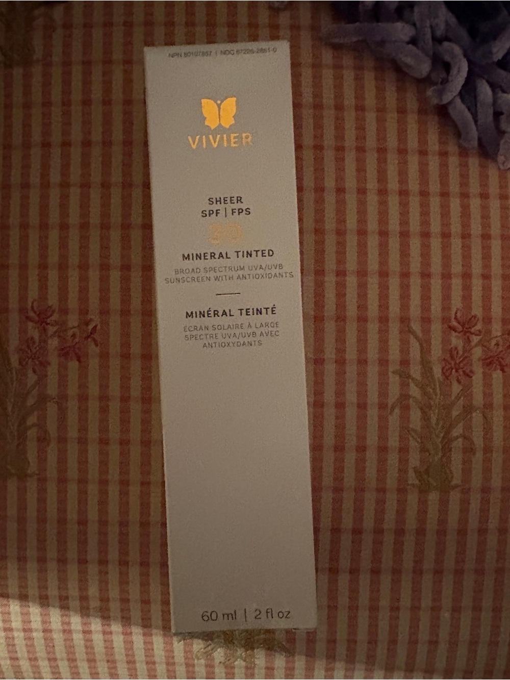 ViVI Mineral Tinted Sheer SPF Sunscreen - White and Gold
